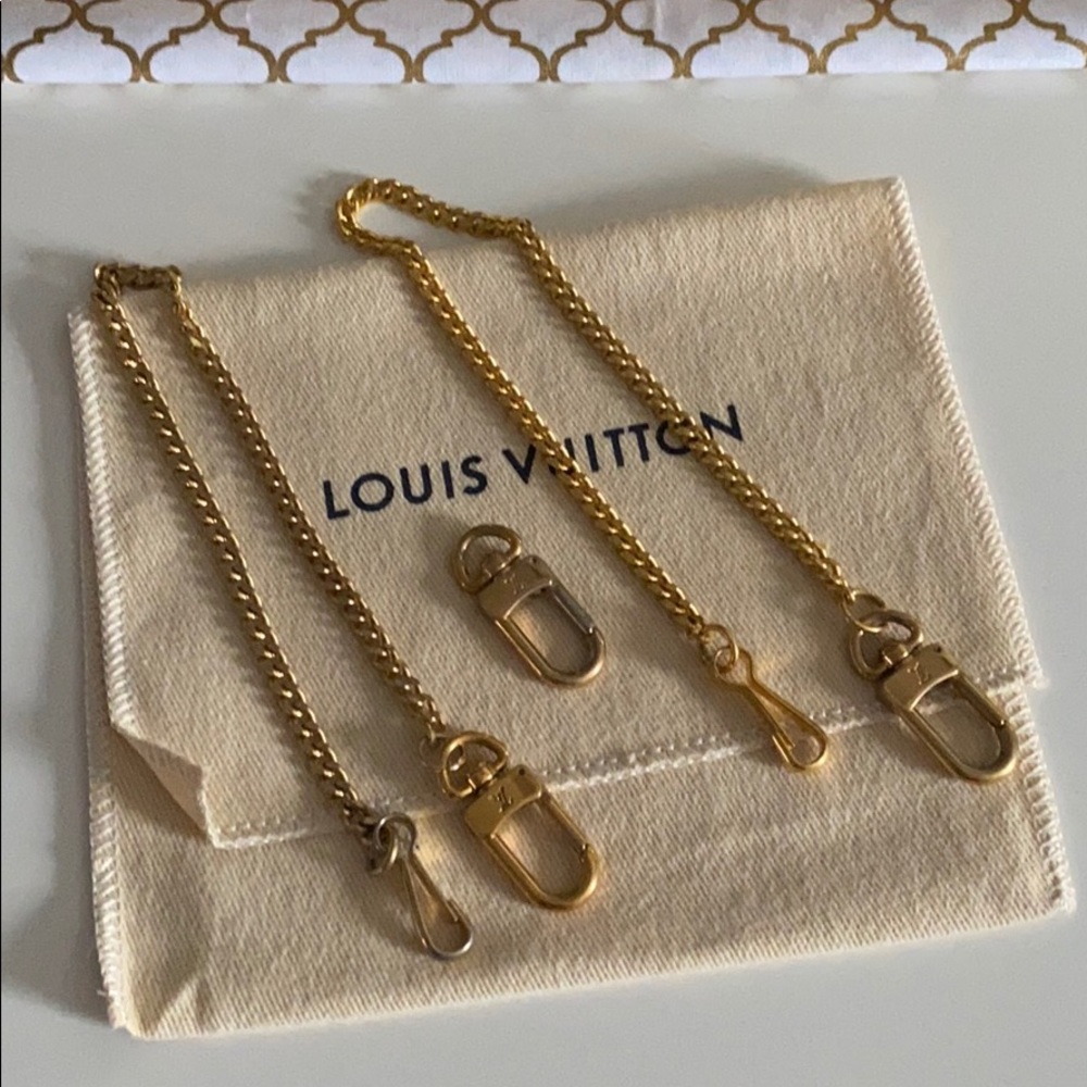 Louis Vuitton lobster clasp
